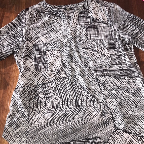 Milano Black and White Tunic top with 3/4 sleeves - Picture 3 of 5